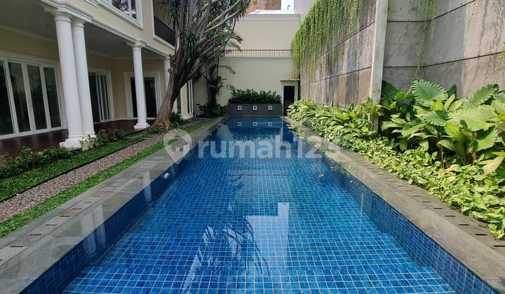 GARDEN HOUSE AT KEBAYORAN BARU