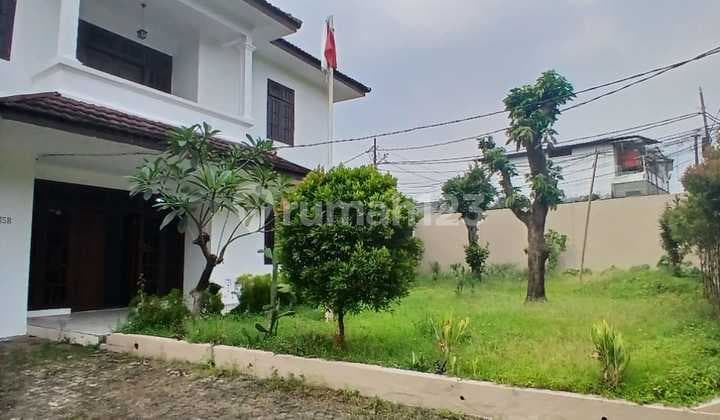 HOUSE OF JALAN GAHARU CIPETE JAKARTA SELATAN