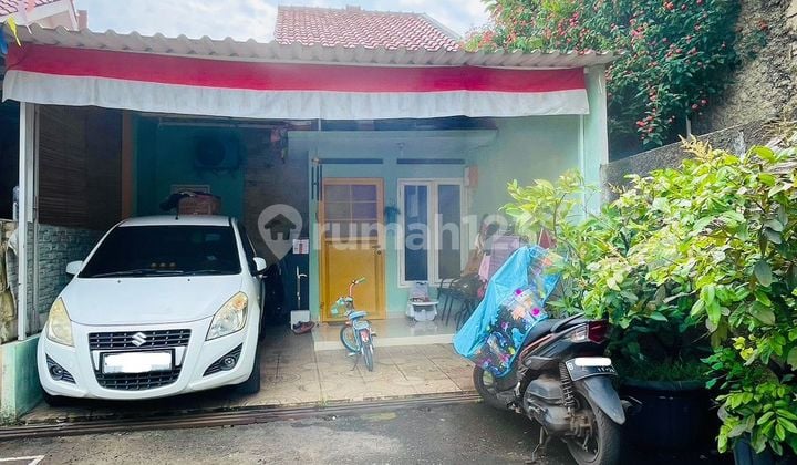 For Sale Second-Hand House Beji Depok 600 Million