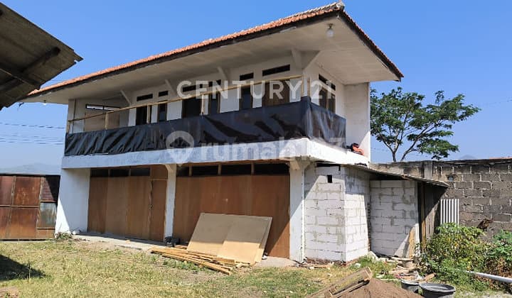 068- GD DI MAHMUD DKT TOL JLN LEBAR BETON BISA COUNTAINER.