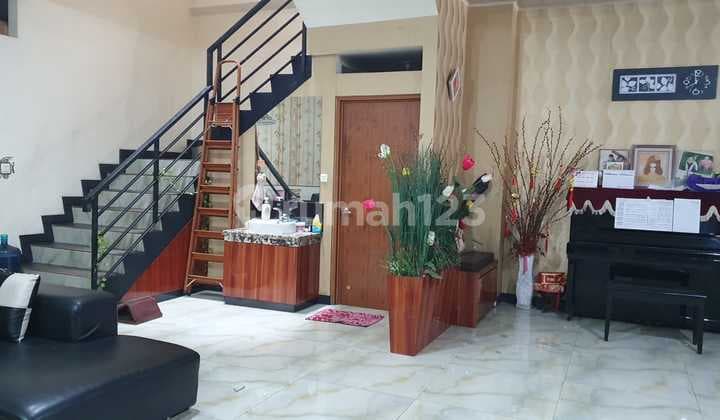 Rumah 4 Lantai!! Taman Surya Luas Tanah 192m2