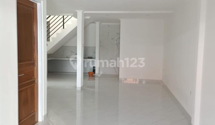 Rumah Baru Citra 5 Luas 96M2 2 1/4 Lantai Siap Huni