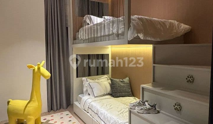 Rumah 2 Lantai Alegra Lippo Cikarang