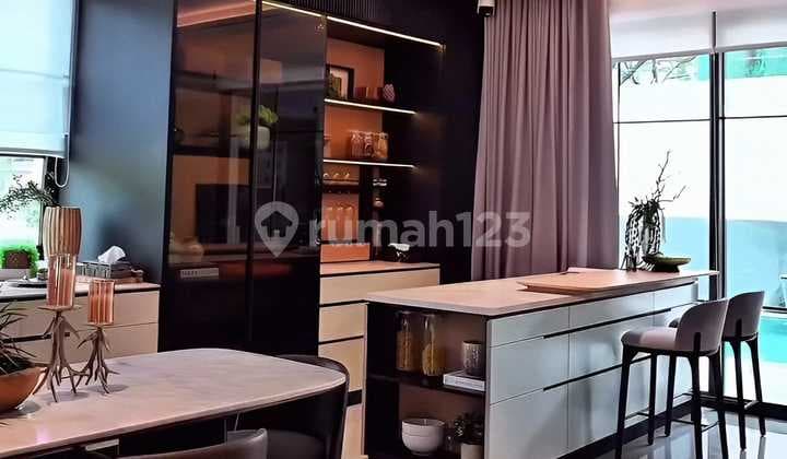 Rumah 2 Lantai Alegra Lippo Cikarang