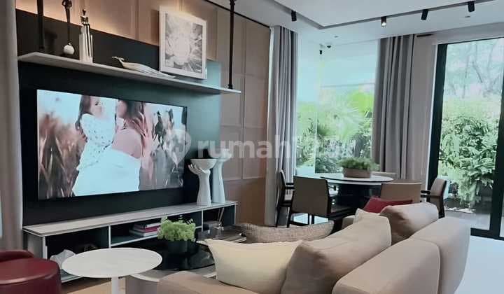 Rumah Mewah 2 Lantai Type Coloni di Daerah Lippo Cikarang