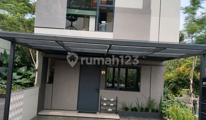 Rumah 2 Lantai Xyz X5 Di Lipo Cikarang