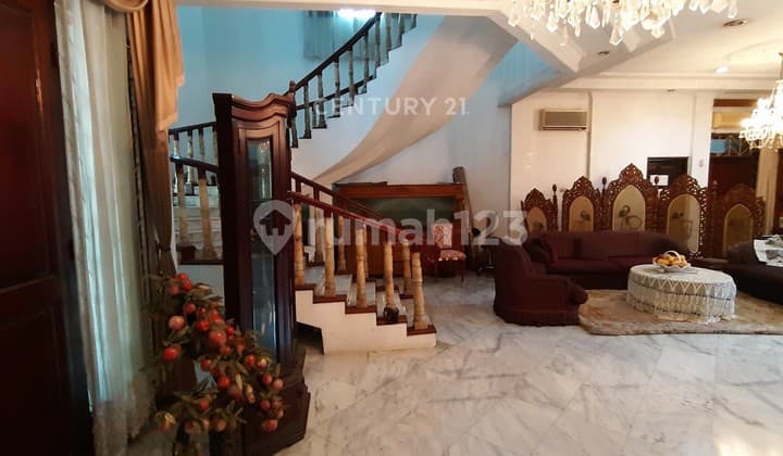 Rumah Asri dan Nyaman di Jalan Nusa Indah Cipinang Jakarta Timur