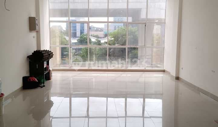 Ruko pluit 3 Lantai Bangunan Bagus Rapi Siap Pakai