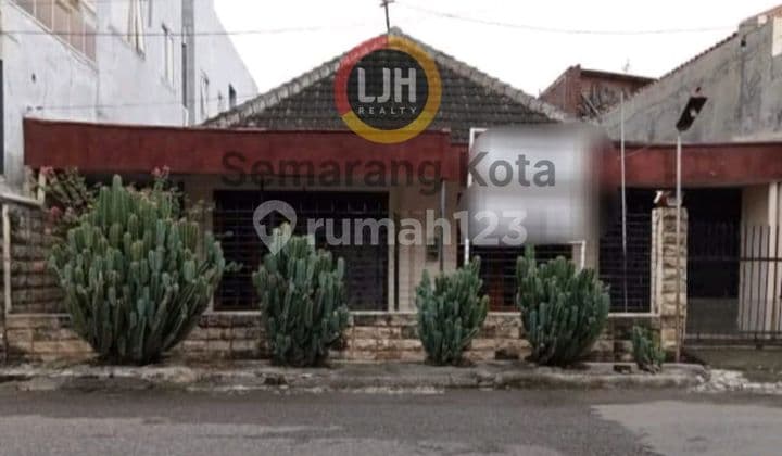 Rumah Di Jalan Amarta