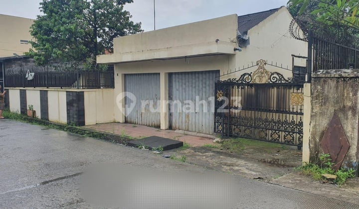 Dijual Rumah Letak Strategis. Bebas Banjir