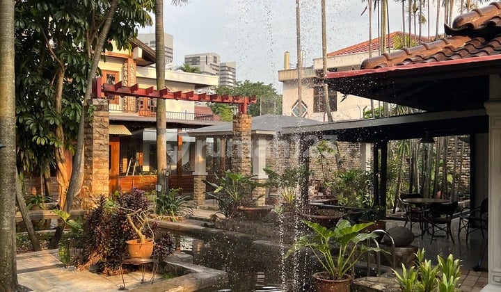 DIJUAL ADHYAKSA LEBAK BULUS BIG GARDEN RUMAH COUNTRY HITUNG TANAH