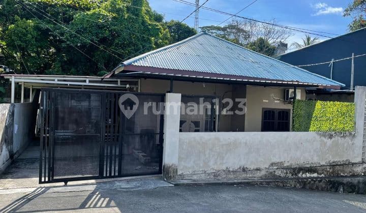 Rumah Bangunan 1 Lantai Space Carport Luas Bebas Banjir