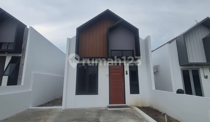 Rumah Scandinavian Siap Huni Strategis Fasilitas Sangat Lengkap