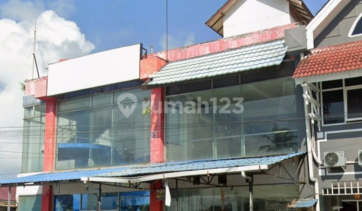 For Sale 2 Attached Shophouses and Boarding House in Balikpapan Permai with Strategic Access