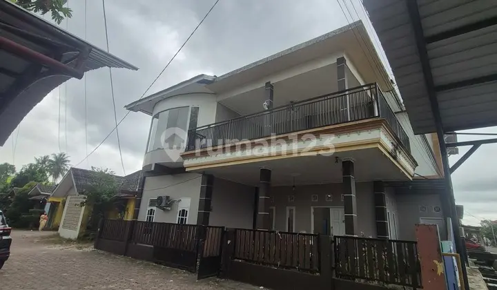 Rumah Mewah Sultan Jumbo 2 Lantai Surat Surat Lengkap bisa Nego