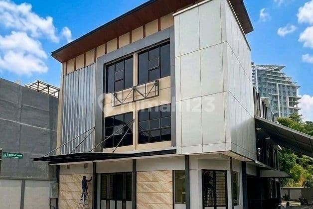 Disewakan Ruko Bangunan Baru Darmo Bavarian