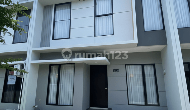 Disewakan Rumah Eastern Hill Surabaya Dekat Pakuwon City