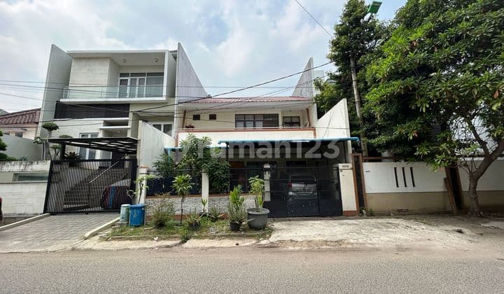 Rumah Taman Surya Bagus Siap Huni Jakarta Barat