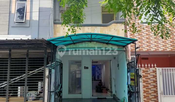 Ready-to-Occupy House in Taman Palem Lestari, West Jakarta