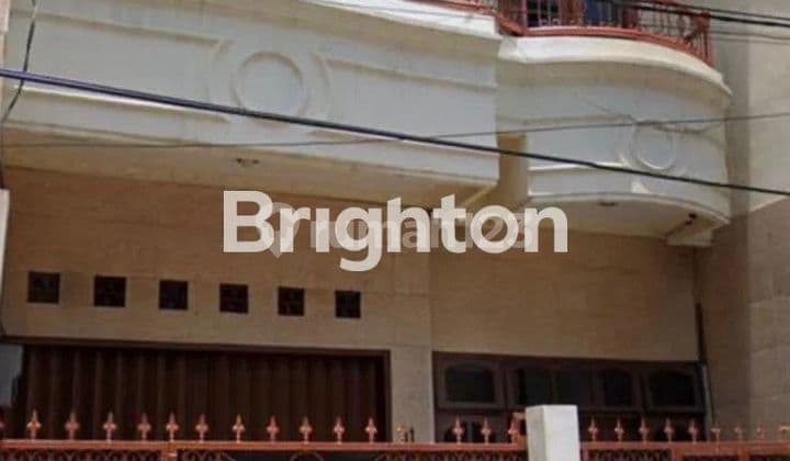 Rumah 4 lantai dekat Mangga Dua