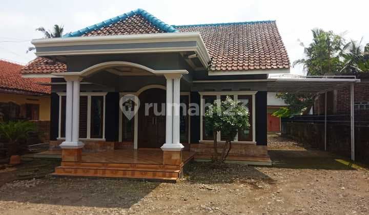 Rumah Bonus Gudang Jalan Provinsi Dekat Pasar Patikraja Banyumas