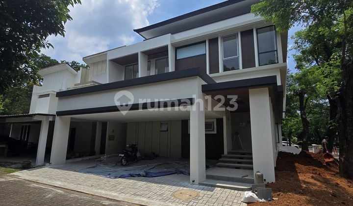 Dijual Rumah Mewah Modern Siap Huni Berlokasi di Foresta Bsd