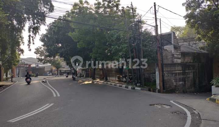 Kavling with Strategic Location in Commercial Area in Bintaro, South Jakarta