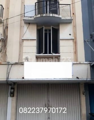 Ruko Strategis di Bulevar Hijau Harapan Indah Bekasi Ruko Strategis di Bulevar Hijau Harapan Indah Bekasi