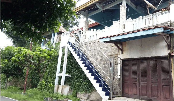 Rumah 2 Lantai di Karonsih Utara Raya Ngaliyan Semarang