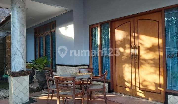 Rumah Mewah Luas di Kauman Palebon Majapahit Dekat Superindo