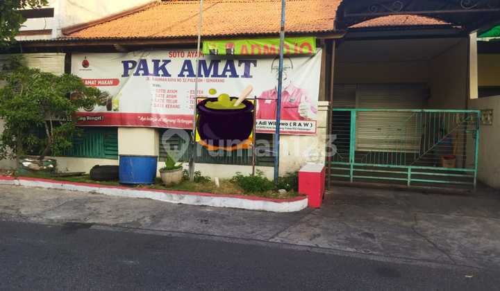 Rumah di Pinggir Jalan Kauman Raya Palebon Pedurungan