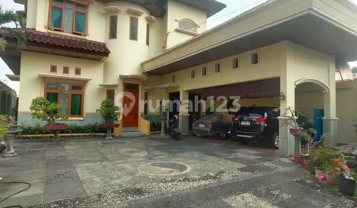 Rumah Mewah Priyayi Solo Di Jl. Mega Permai, Ngabeyan, Kartosuro