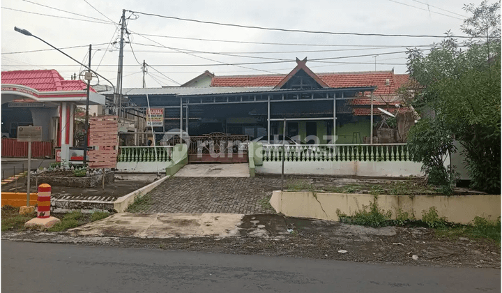 Rumah Hook Tengah Kota di Jl Puspanjolo Selatan Bojongsalaman Semarang Barat