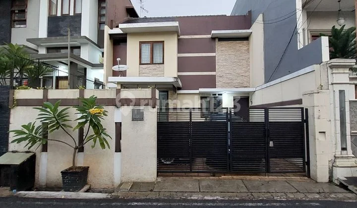 Rumah Bagus di tengah kota Tebet