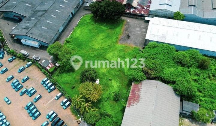 For Sale Land and Warehouse in Daan Mogot Area 10,500m2
