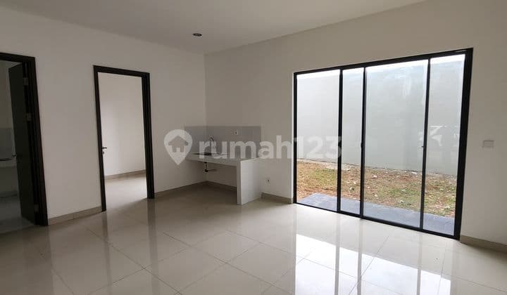 Rumah 3 Lantai + Rooftop di Cluster Mahakam Jgc - 4+1 KT, Smart Lock, Dekat Aeon & Ikea!