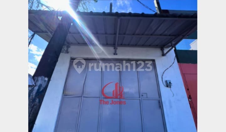 Disewakan Kios Siap Huni Kawasan Kembangan, Jakbar Dgg01-0351Jb