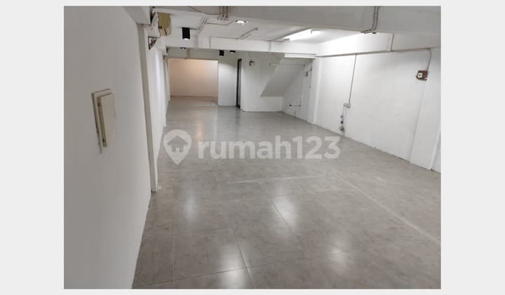 Disewakan Ruko SHM Kawasan Kedoya Selatan, Jakarta Barat