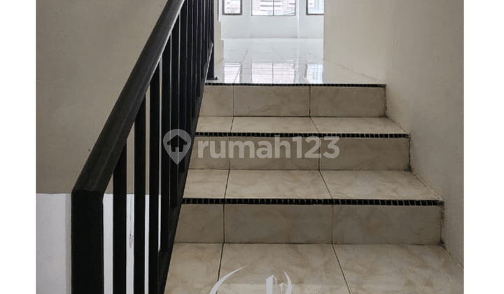 Bebas Banjir, Ruko, 4 Lantai, HGB, Siap Huni