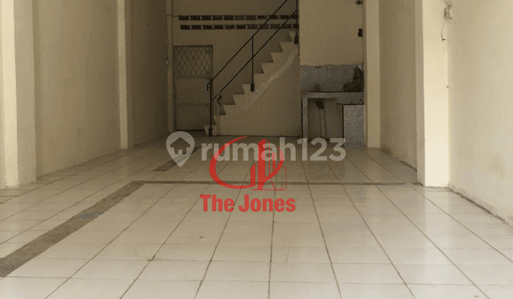 Siap Huni, Ruko, 3 Lantai, SHM, Bebas Banjir