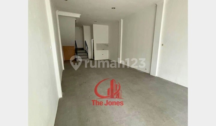 For Rent 2-Story Shop House Strategic Location Cilandak Dgg01-0379Js