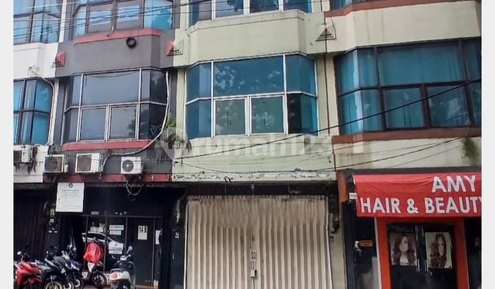 Disewakan Ruko, 3 Lantai Lokasi Strategis!!! Dgg01-0291Jb