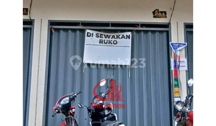 Disewakan Ruko 2 Lantai Siap Huni Lokasi Strategis Dgg01-0462Jb