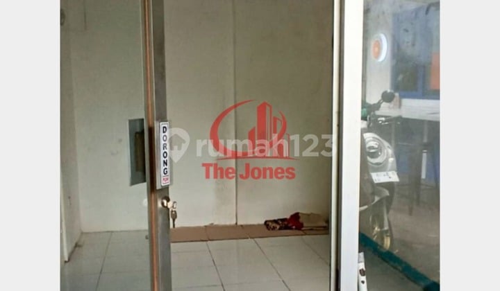Disewakan Ruang-Usaha, Siap Huni Kawasan Kemanggisan Dgg01-0310Jb