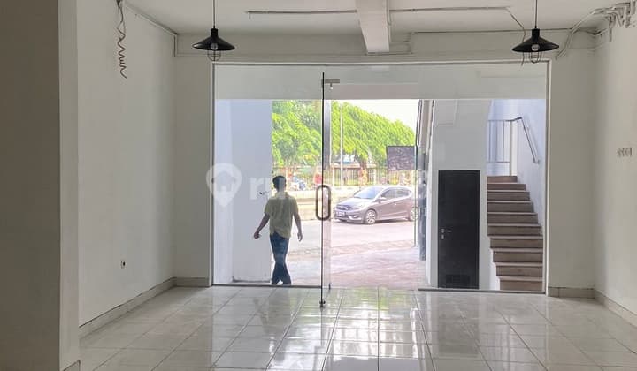 Disewakan Ruko Lebar 6 X 10 Pademangan Strategis Hadap Jalan Raya