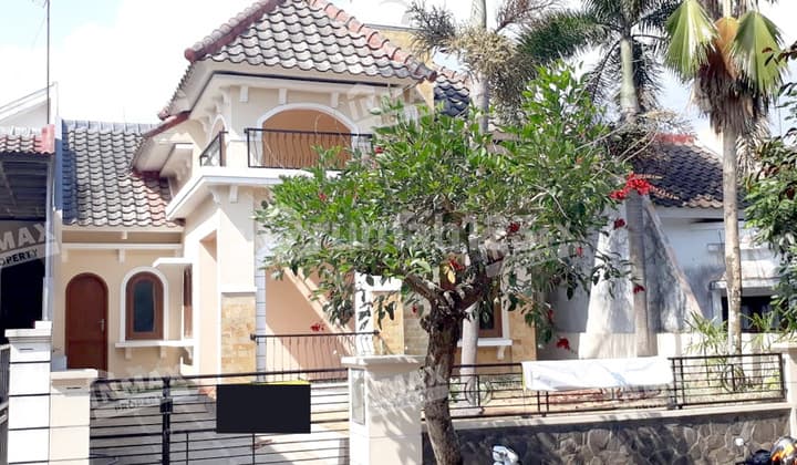 Tidar Area House, Comfortable Residence, Wide Road Row, Near Machung Campus.