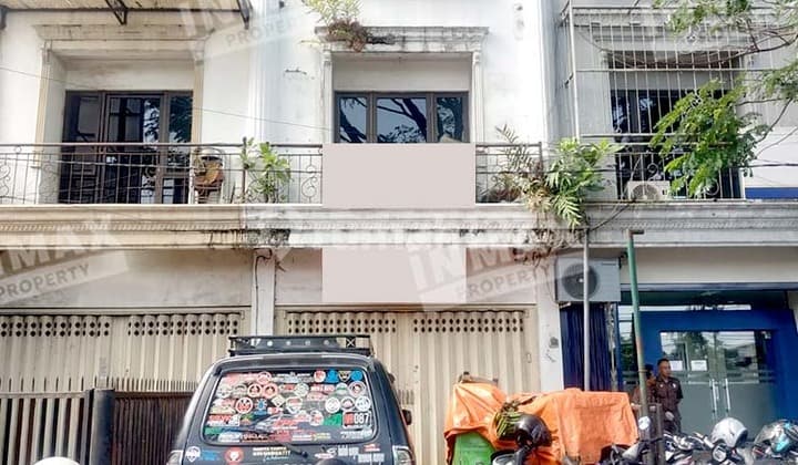 Ruko 3 Lantai, Letak Strategis, Jalan Poros, Dekat Hartono Elektronik, Cocok untuk Usaha