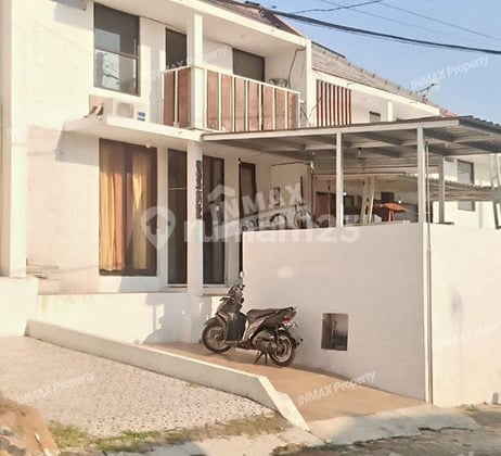 Minimalist House, Tidar Location, Well-Maintained Building, Has a Balcony, Safe Environment