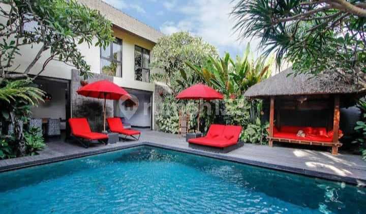 Deal Confirmed, Two Beachfront Villas For Sale in Batu Belig Seminyak Badung Bali Location.