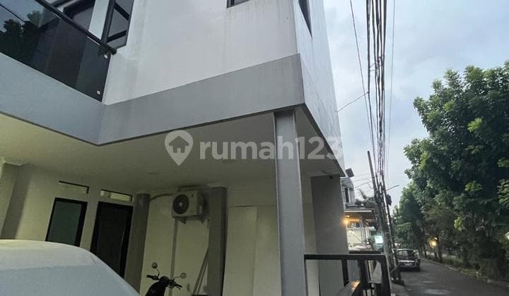 Rumah Sektor 4 Bintaro Jaya Siyap Huni Dan Baru Direnovasi Bagus SHM Rumah